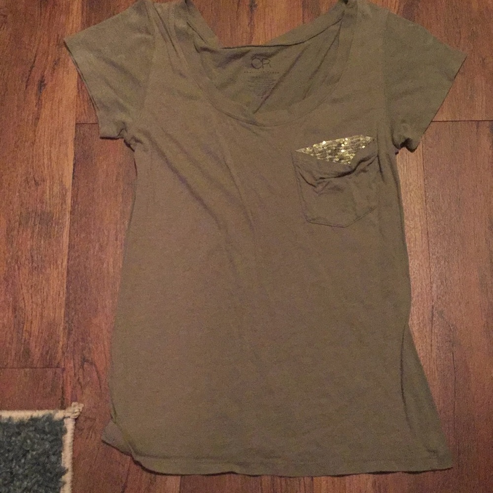 Green t-shirt